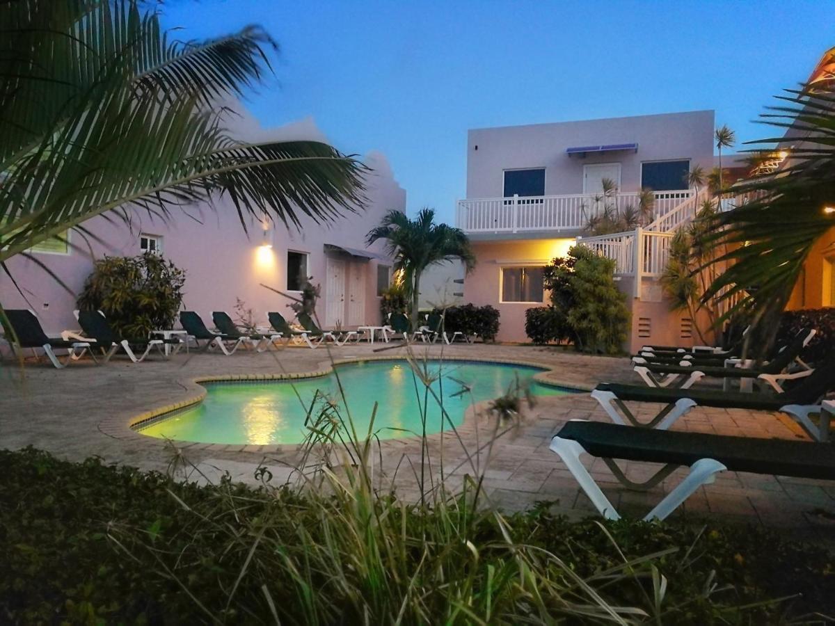 Agua Clara Eco Suites Oranjestad Exterior photo