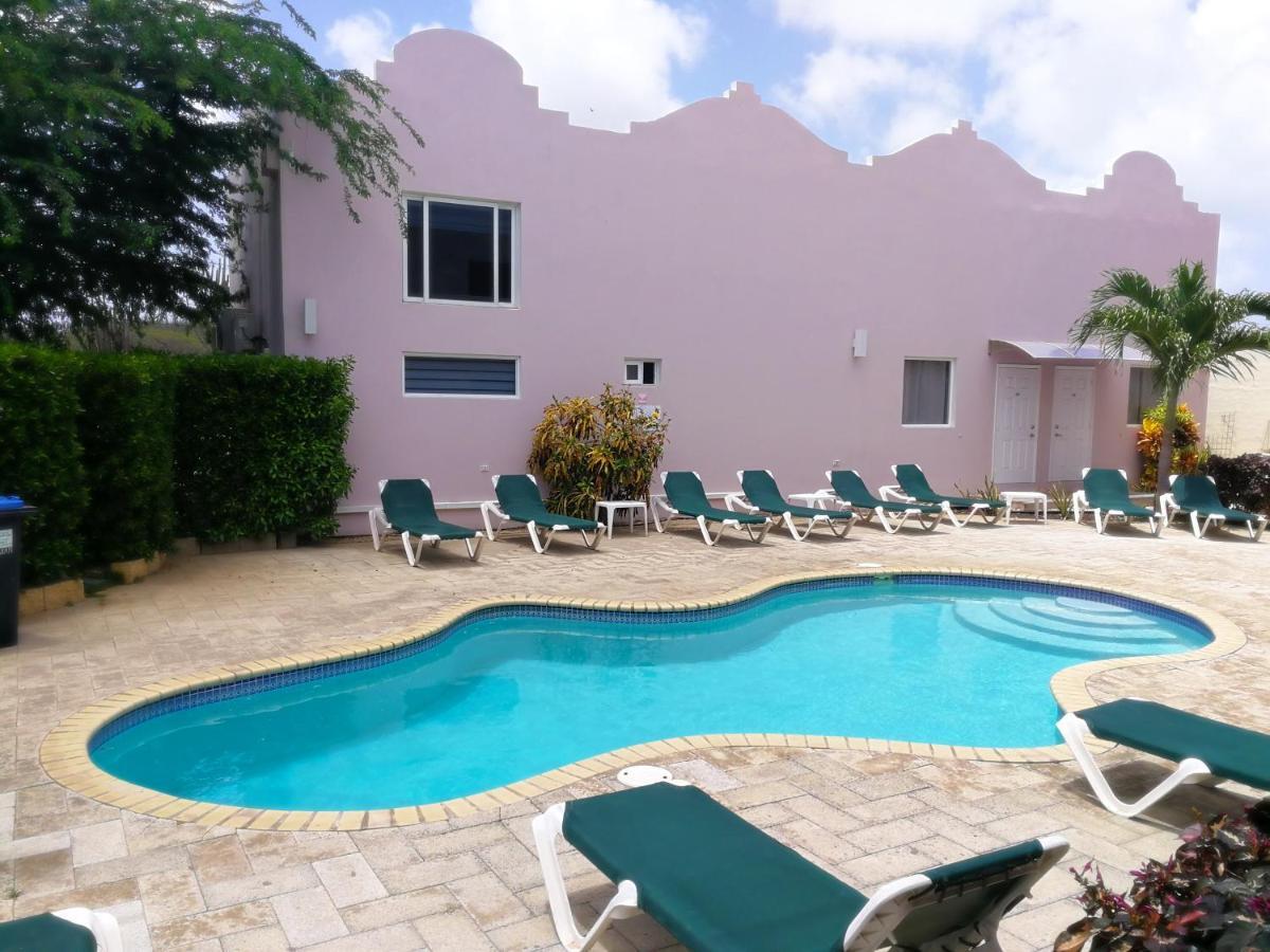 Agua Clara Eco Suites Oranjestad Exterior photo