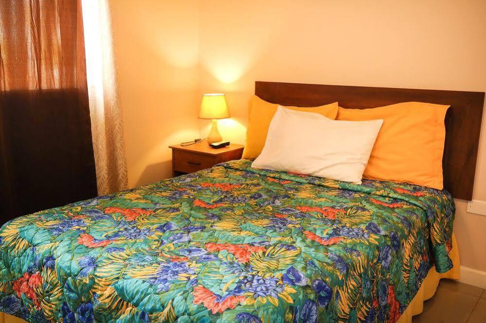 Agua Clara Eco Suites Oranjestad Exterior photo